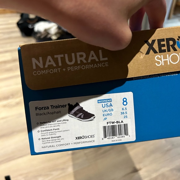 Xero Barefoot Gym Runner - Picture 3 of 5